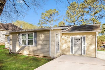 19 SIOUX RD NE CARTERSVILLE, GA 30121